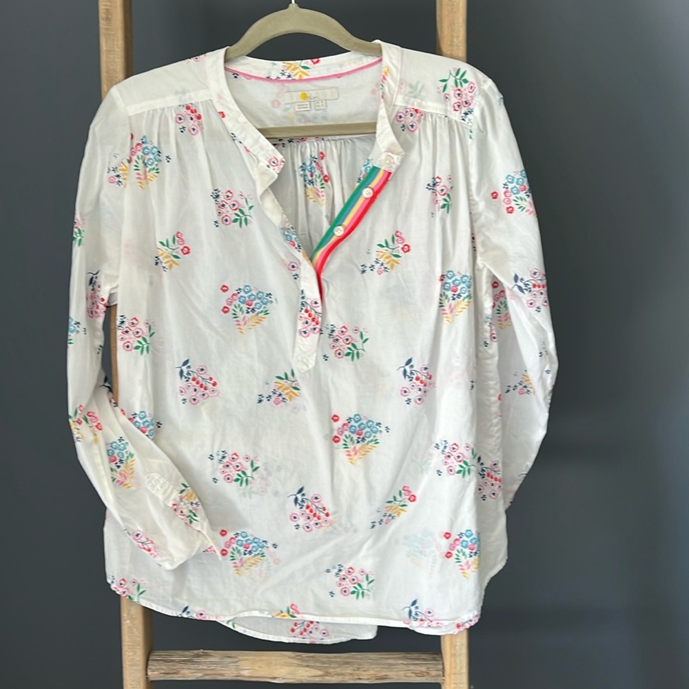 BODEN floral long sleeve blouse Size 4 🌸💐🌈